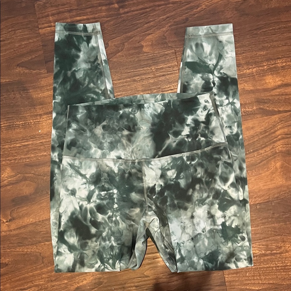 Lululemon align forest green size 8 tie dye